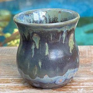Handcrafted Pottery Vase: Small Decorative Flower Pot