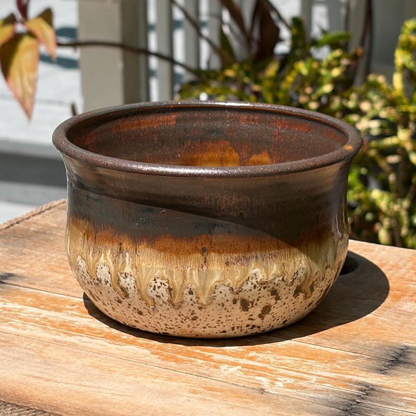 Handcrafted Pottery Bowl: Rustic Glazed Stoneware, 6 inch Wheel Thrown Bowl - 28oz