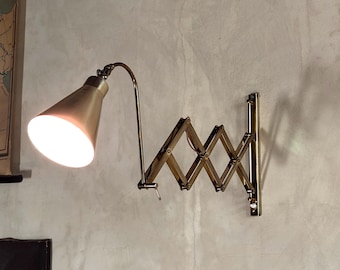 Brass pantograph lamp from the 1950s, unbranded but attributed to STILNOVO