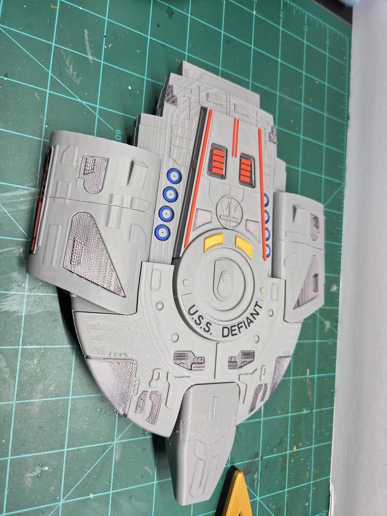 USS Defiant NX-74205 3D Printed Starship Model Sci-fi Display Replica ...