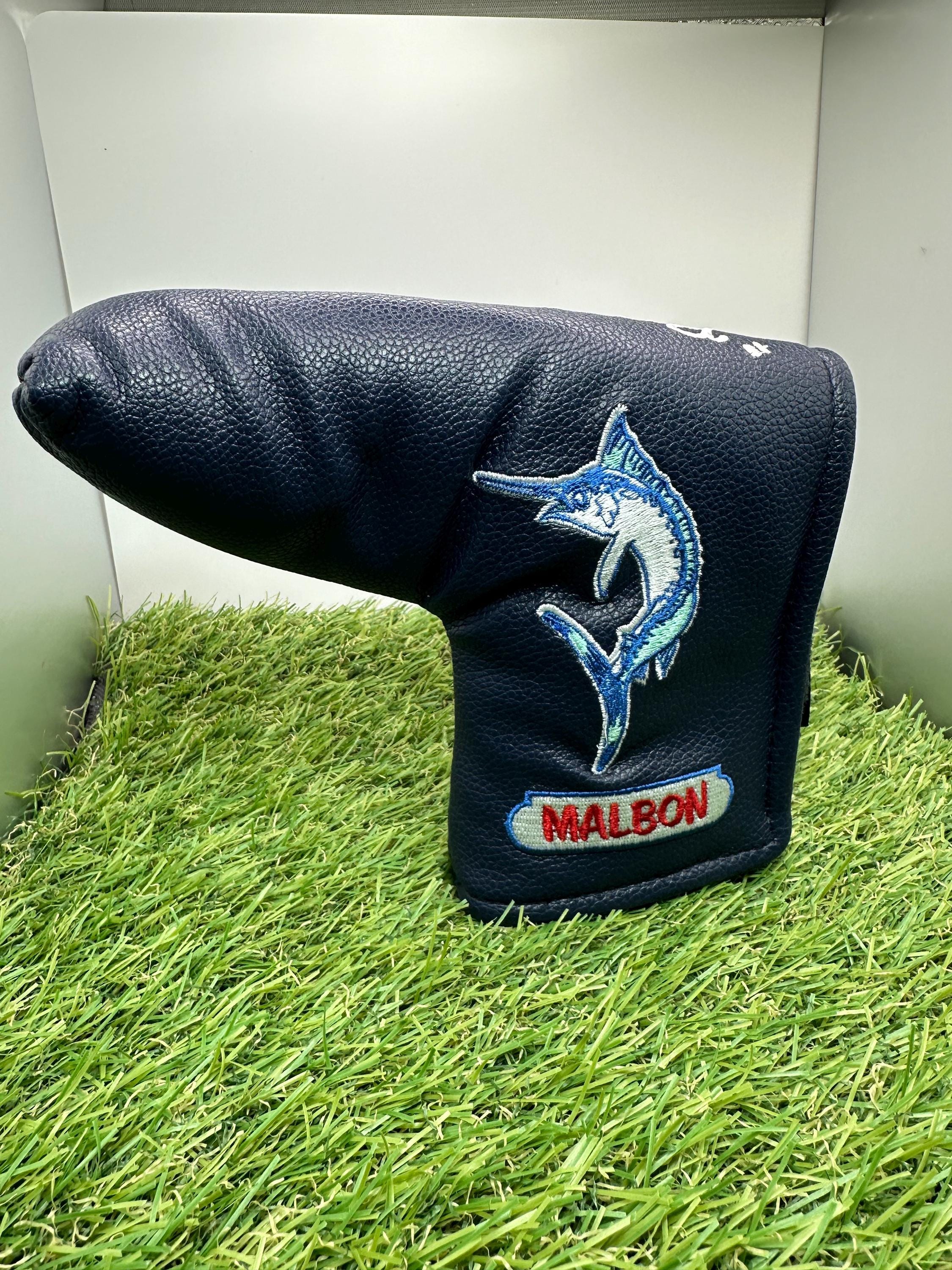 Malbon Golfschläger-Kopfbedeckungen – „Buckets City“ Premium-Leder mit gesticktem Marlin-Angel-Design – Geschenke für Papa – Geschenke für Golfer