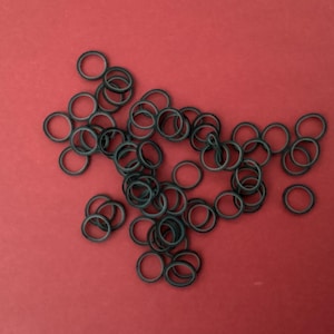Latex top knot bands