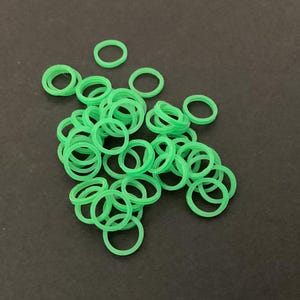 Latex top knot bands