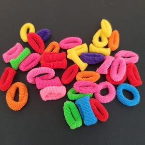 Soft elastic top knot bands