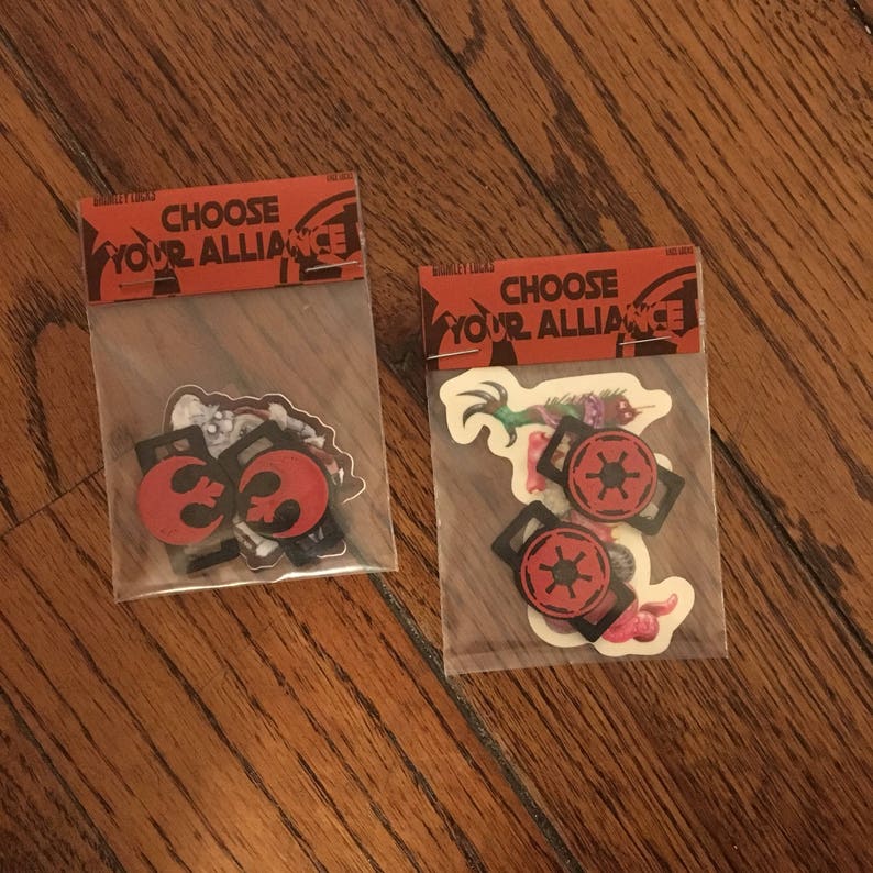 lace locks Choose your alliance