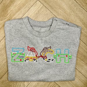 Suéter personalizado Toy Story - Moletom bordado Pixar para bebês, crianças pequenas e crianças - Buzz Lightyear Clothing, Woody Sweater, Cowboy
