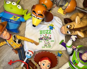 Toy Story T-Shirt - besticktes Baby, Kleinkind, Kinder Pixar T-Shirt - Personalisiert, Buzz Lightjahre Space Ranger Grafik-Top, Filmcharakter