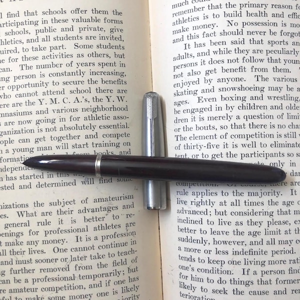 vintage Burgundy & Silver Chrome Top, Parker 51 Aerometric Fountain Pen