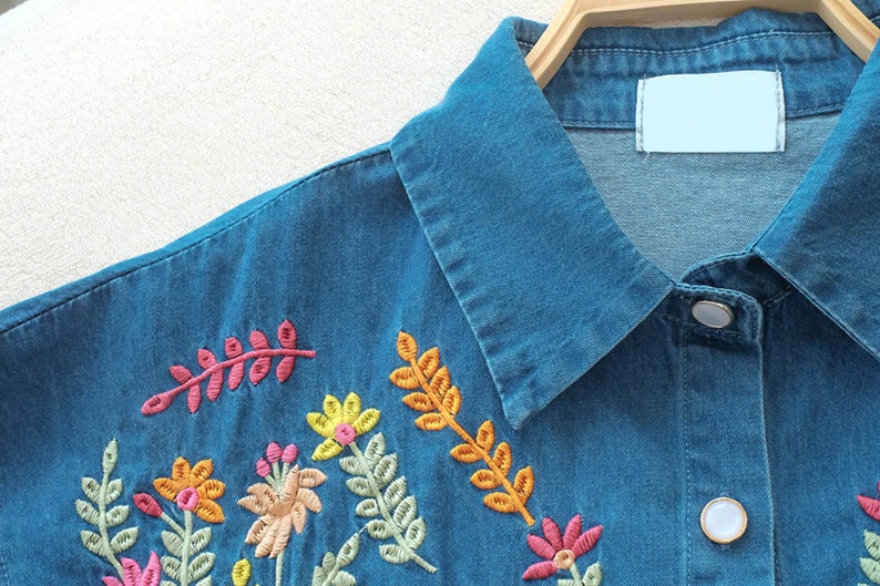 New Hand Embroidered Flower Sleeveless Denim Shirt image 3