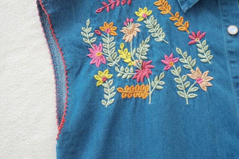 New Hand Embroidered Flower Sleeveless Denim Shirt image 5