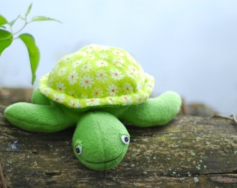 Scooter die Schildkröte - PDF Schnittmuster, einfach zu nähen mit Schritt-für-Schritt Fotos und Anleitung