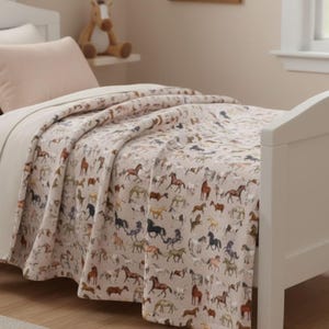 Horse Blanket, Velveteen Horse Throw, Equestrian Blanket, Western Bedroom Decor, Horse Girl Gift, Horse Lover Gift image 6