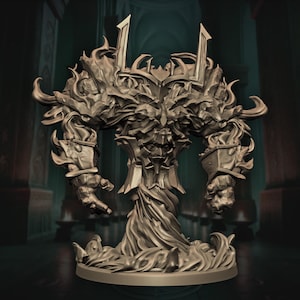 Peut inclure: Figurine grise détaillée d'un personnage fantastique. Le personnage présente une armure texturée avec des détails en forme de flammes sur la tête, les épaules et les bras. La base est circulaire, suggérant un thème mythique ou de jeu.