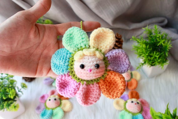 d*3様 お花付き！あひるさんの編みぐるみキーホルダー〇