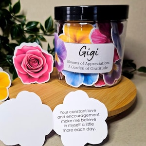 Coffret cadeau Gigi personnalisé avec fleurs du jardin de grand-mère