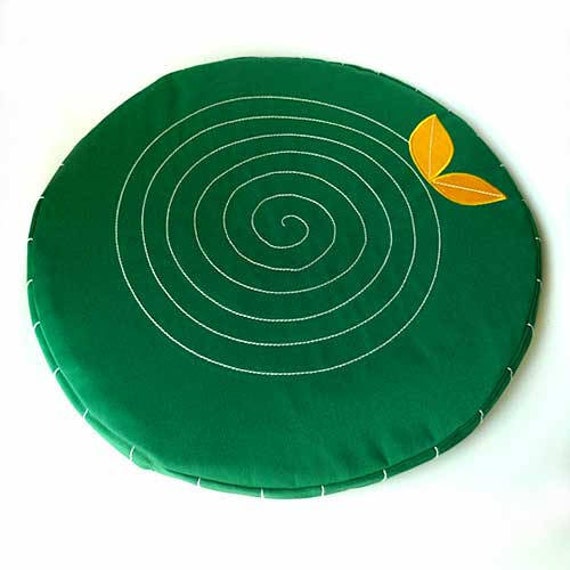 Featured image of post Tree Stump Chair Pad - Tree stump chair, i will show you in this series, how to make a 🌲 stump chair from stàrt to finish.