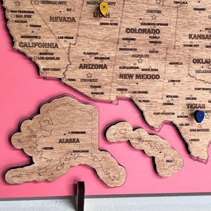Carte des Etats-Unis, art mural personnalisé avec punaises, carte de voyage, cadeau pour frère, décoration en bois personnalisée, carte des Etats-Unis, cadeau d'anniversaire pour lui, décoration de bureau, cadeau de voyage