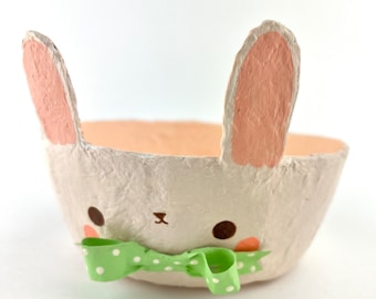 Fancy Bunny Papier-mâchè Dish