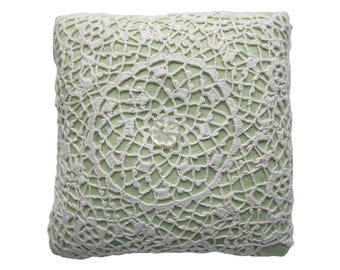 Bolsita de lavanda, tapete blanco vintage, lino verde pálido y botón de flor, cuadrado de 8,25 cm