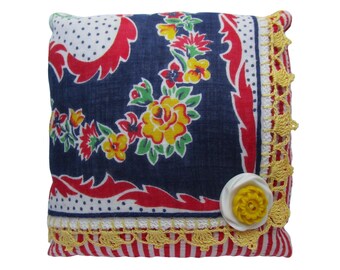 Pañuelo vintage en bolsita: Azul marino con estampado floral