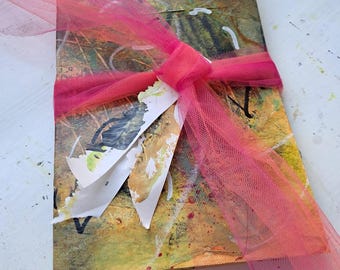 Cartella di materiali effimeri fatti a mano: Materiali per collage e art journal nei toni della terra, carte stampate con gel (6x9)