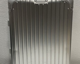 Rimowa Original Cabin Carry On In Silver