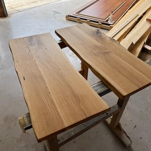 Solid oak coffee table with live edge | Handcrafted living room table | Black U-shaped legs | Oiled oak wood | Custom made image 7