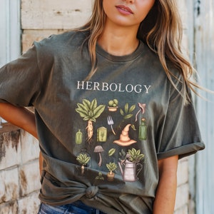 Herbology magical herbology gift comfort colours shirt pepper
