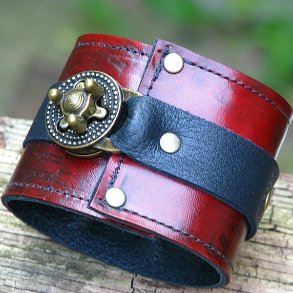 Steampunk Unisex Leather Wrist Wallet Cuff with Secret Pocket -- Designer's Mix No. 27 Wristband