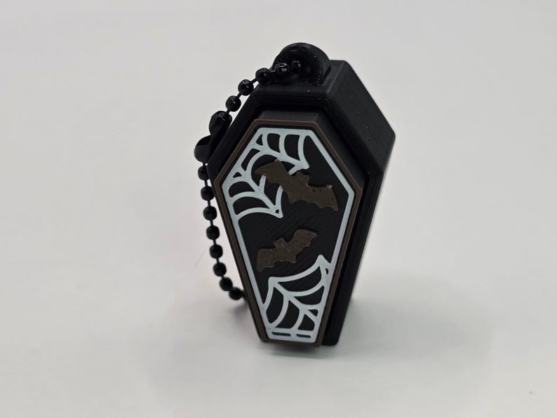 3D Printed Coffin Clicker Keychain – Halloween Fidget | Skull, Bats & Web Designs | Gothic Anxiety Relief Toy | Spooky Gift