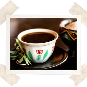 Café etíope Yirgacheffe – Negele Gurbitu / Notas florales y terrosas / Granos tradicionales - Bolsa de café de 100 g. Caja de regalo con carta.