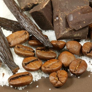 Brazilian Guatemalan Arabica Coffee–Medium Roast 250g–Whole Beans –Chocolate&Toffee Notes–Fresh Gourmet Coffee–Optional Coffee Grinder