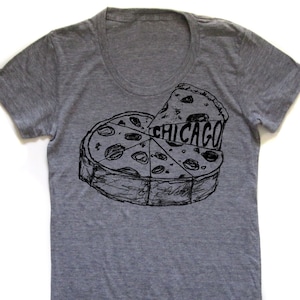 women&#39;s chicago pizza t-shirt, chicago tee, pizza lover, chicago lover, pizza, chicago tshirt, foodie gift, delicious tee, mmm pizza