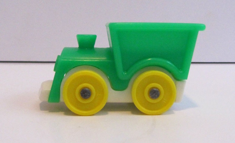 little people green train