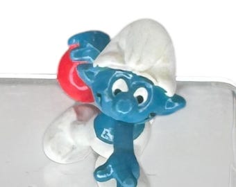 Statuetta vintage del Puffo Bowler Schleich Peyo #20051 in PVC, anno 1979, personaggio dei cartoni animati degli anni '70, giocattolo da collezione.