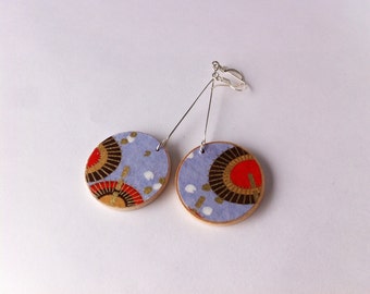 Red Umbrella on Lilac Purple Earrings- Yuzen Paper On Turquoise Patina Metal or Wood Disk