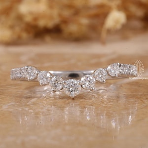 Round Lab Grown Diamond Curve Wedding Band, 10K Solid white Gold Round Lab Created Diamond Stacking Band, Minimalist Band, Round Curve Band