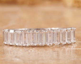 Half-Eternity Moissanite Baguette Wedding Ring/ Vertical Baguette Moissanite Anniversary Band/ Prong Setting Baguette-Cut Wedding Band