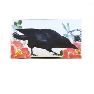 Calendario de bolsillo 2025-2026 - Curious Crow - mini calendario, agenda de bolsillo, cuervo y flores rojas, rojo, blanco y negro, pájaro cuervo