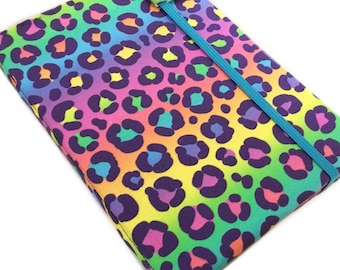 Kindle Paperwhite cover - Rainbow Leopard - 12th gen - nostalgic retro 80s colorful neon leopard kitsch kindle case