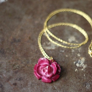 Vintage Celluloid Rose Pendant Necklace