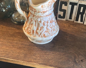 Jarra antigua de cerámica pintada