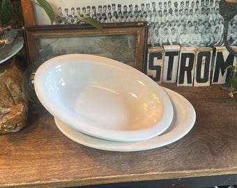 Antik Crown porslinsset med serveringsskålar