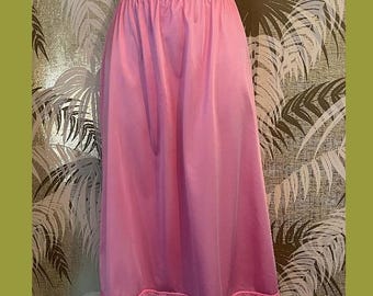 Vintage Pink Vanity Fair hand-dyed Skirt Slip ~ Half Slip Sz Med 27" 28" Waist