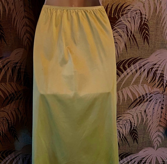 Yellow vintage hand-dyed Skirt Slip ~ Sz XL Midi,… - image 4