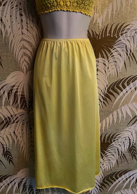 Yellow vintage hand-dyed Skirt Slip ~ Sz XL Midi,… - image 3