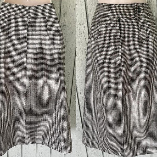 70s does 40s Secretary Straight Skirt w/ slight A-Line ~ Wool Gabardine ~ Size xs - Sml 24" 25" Waist / ILGWU