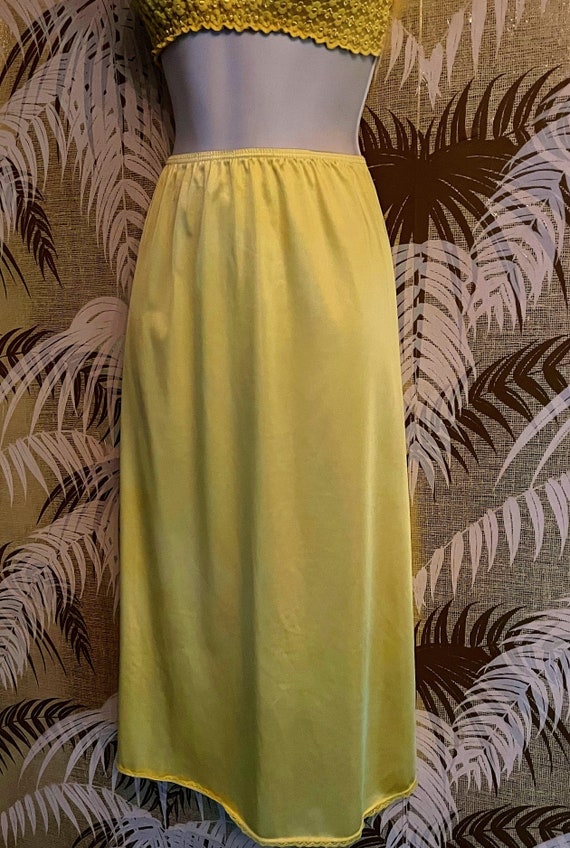 Yellow vintage hand-dyed Skirt Slip ~ Sz XL Midi,… - image 2