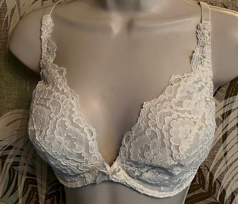 Vintage New With Tags Delta Burke Lined Minimizer Undewire Bras