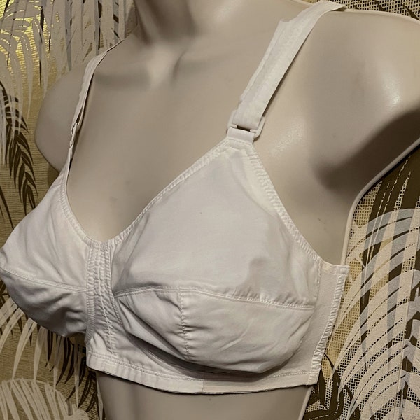 Vintage Bullet Bra ~ Cotton Weave - Tru-Health size 38C / White Soft Bullet shape Brassiere - Retro Foundation Garment 38" Bust Chest